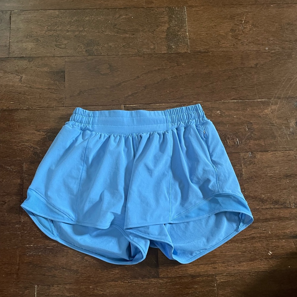 Blue Lululemon Hotty hot lined size 6 shorts